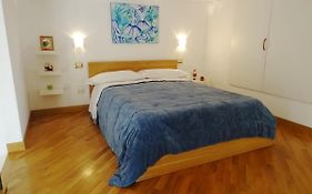 Mezzocannone Holiday House