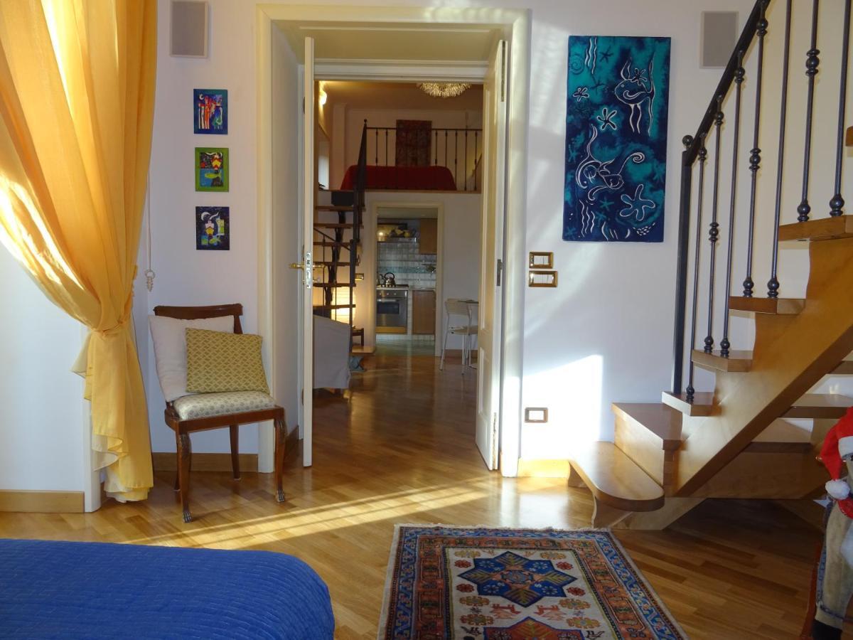 Mezzocannone Holiday House Naples Extérieur photo