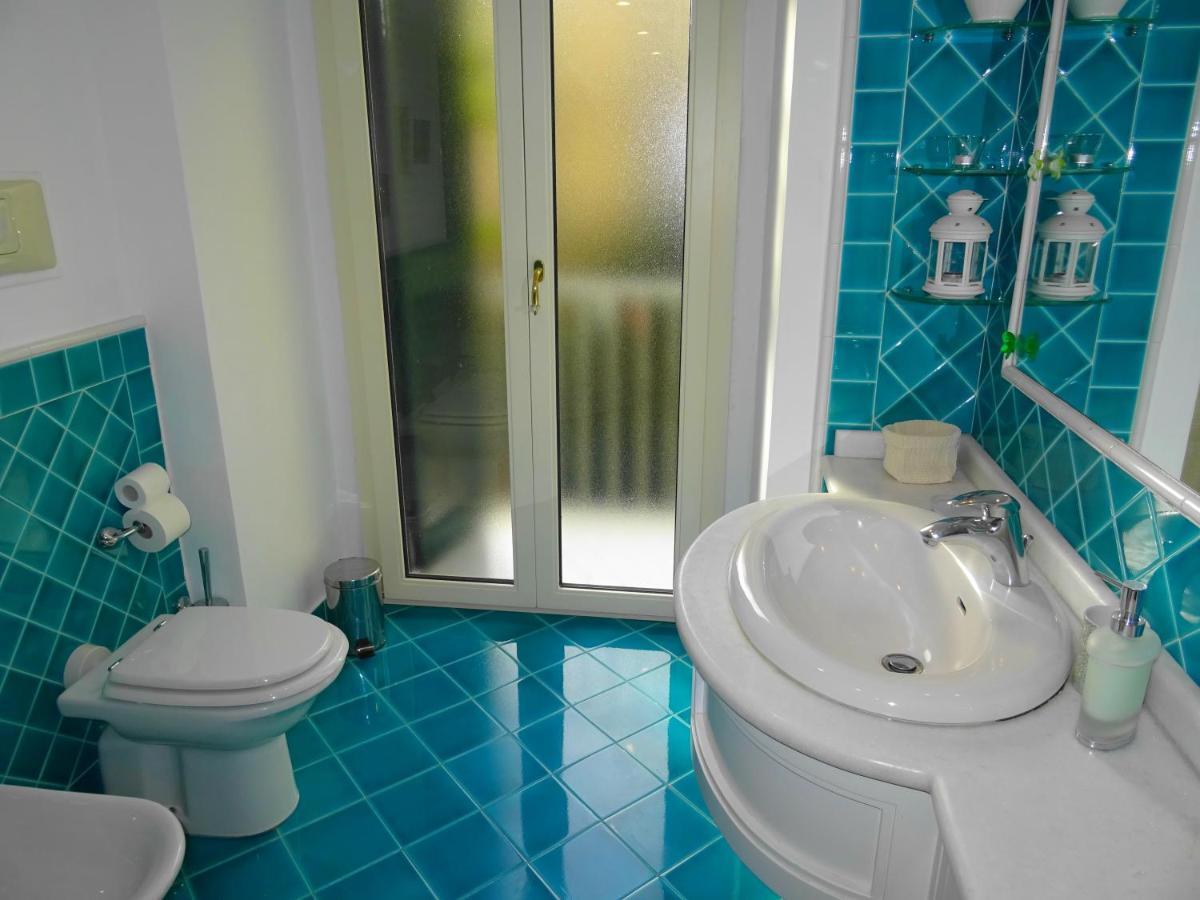 Mezzocannone Holiday House Naples Extérieur photo